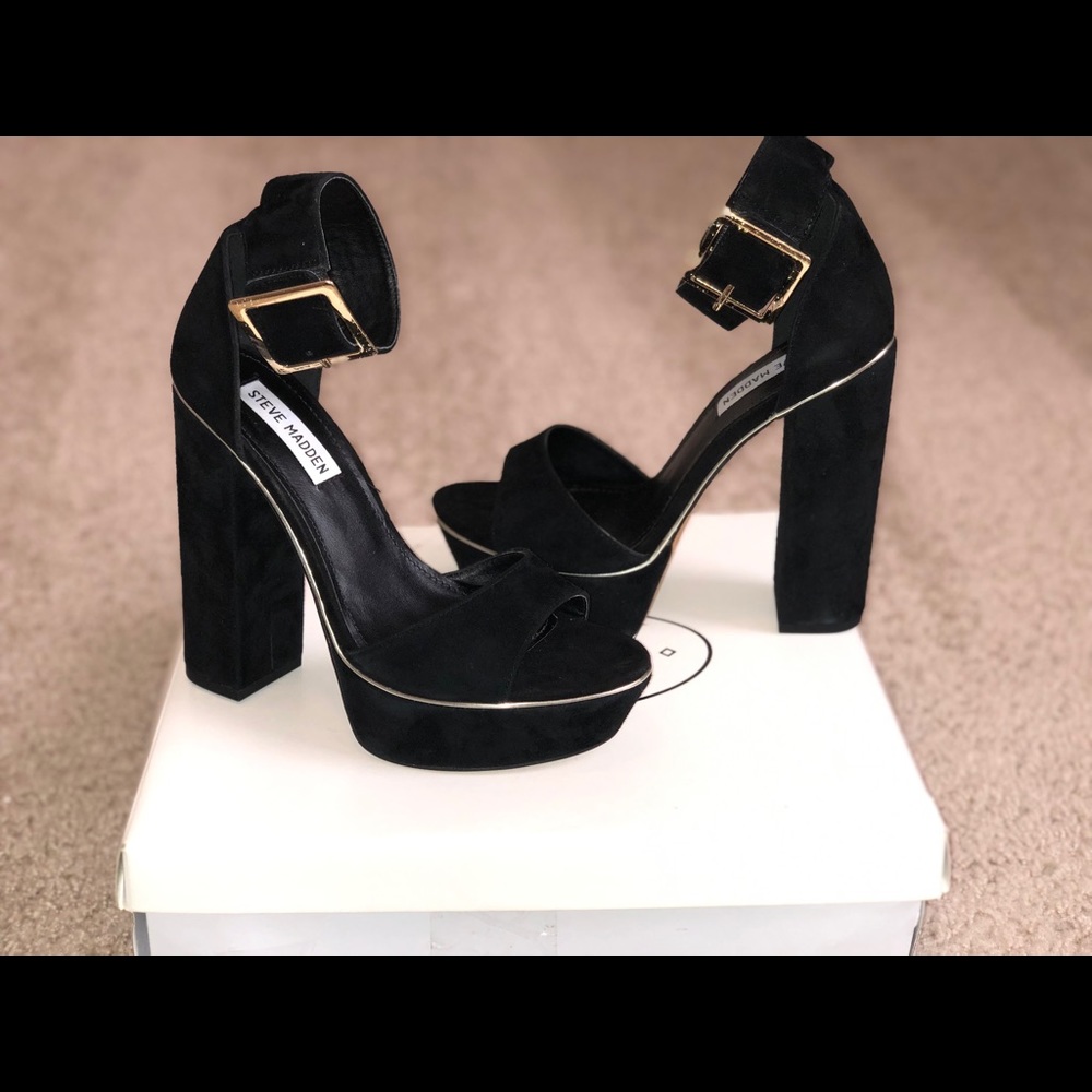 🔴SOLD🔴 Steve Madden Kiree Black Suede Heel - Picture 1 of 1